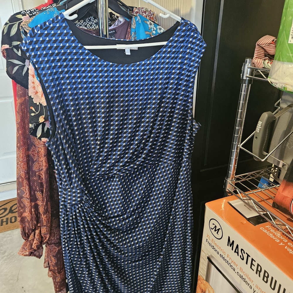Elegant Blue Patterned Dress
